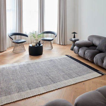 Avalon Modern Fringed Wool Hand Woven Flatweave Plain Rug in Monochrome Black - Medium 120x170 cm (4'x5'6")