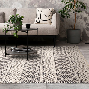 Asra Bohomian Hand Woven Wool Fringed Tribal Black Rug - Medium 120x170 cm (4'x5'6")