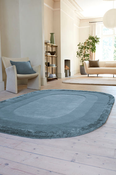 Asiatic London Halo Denim Oval Tufted Ombre Blue Hand-Carved Wool Viscose Bordered Rug - Large 160x230 cm (5'3"x7'7")