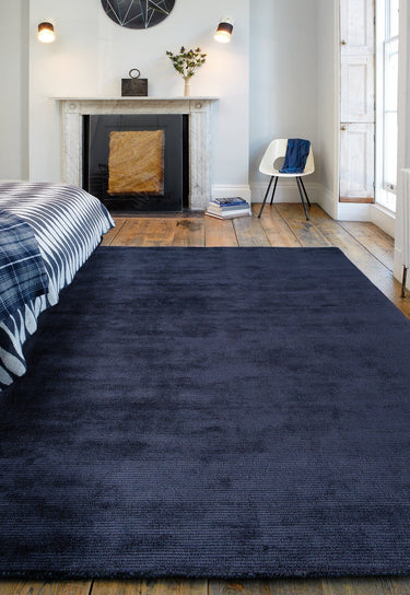 Reko Modern Contemporary Plain Hand Woven Viscose Silky Navy Blue Rug - Small 100x150 cm (3'4"x4'11")