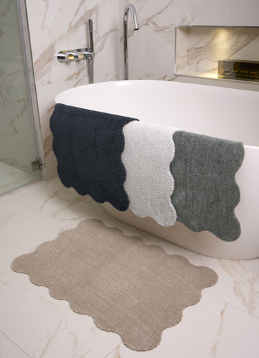 My Mat Soft Washable Bathroom Non Slip Oval, Scallop and Curve Shaped Soft Shag Rug in Beige - 50 x 80cm Scallop