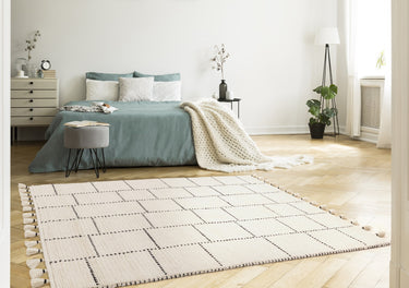 Nepal Cream Black Tile Bohomian Berber Hand Woven Wool Fringed Rug - X-Large 200x290 cm (6'7"x9'6")