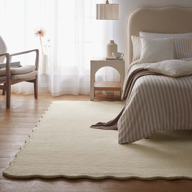 Origins Scalloped Border Elsie Tufted Cream Wool Bordered Hallway Runner Rug - Medium 120x170 cm (4'x5'6")