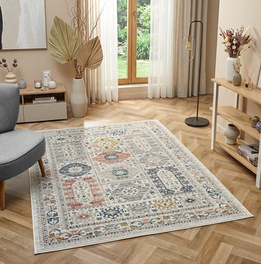 Nova Ella Cream Polypropylene Traditional Vintage Bordered Rug - Small 80x150 cm (2'6"x5')