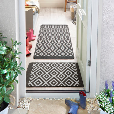 My Stain Resistant Cosy Charcoal Grey Washable Non-Slip Polypropylene Geometric Doormat - 67x100 cm (2'3"x3'3")