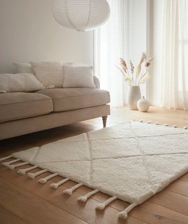 Origins Thick Pile Plush Diamond Pattern Fringed Ivory Hand-Carved Wool Berber Geometric Rug - Medium 120x170 cm (4'x5'6")