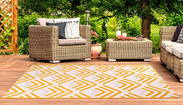 Chevron Garden Patio Picnic Travel Summer Breeze Indoor Outdoor Polypropylene Geometric Rug - Small 100x150 cm (3'4"x4'11")