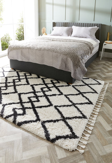 Origins Morocco Tribal Tasseled Ivory Polypropylene Shaggy Berber Moroccan Rug - Medium 120x170 cm (4'x5'6")