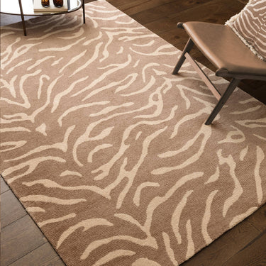 Tigra Wild Safari Animal Pattern Sand Beige Hand-Woven Hand-Carved Wool Cotton Rug - Medium 120x170 cm (4'x5'6")