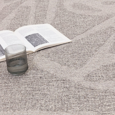 Loxley Bohomian Modern Abstract Hand Woven Wool Rug in Stone Grey - Medium 120x170 cm (4'x5'6")