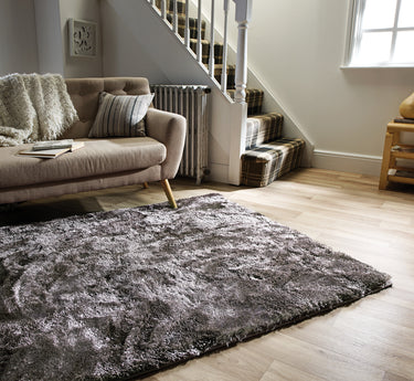 Serenity Shaggy Rug Super Soft Velvet Silky Metallic Sheen Silver Grey Rug in Small Size 80x150 cm (2'6"x5')