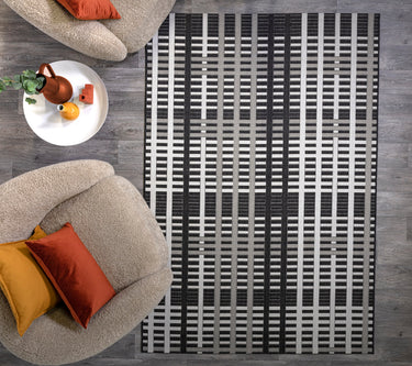 Asiatic London Patio PAT22 Grid Garden Living Black Indoor Outdoor Polypropylene Geometric Flatweave Rug - Medium 120x170 cm (4'x5'6")