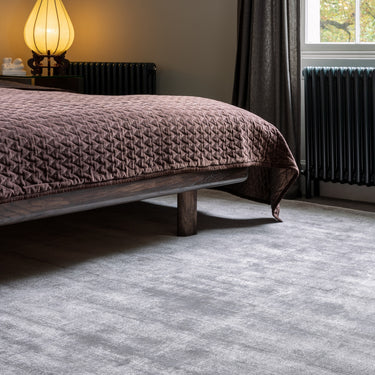Blade Plain Silky Hand Woven Viscose Soft Rug Runner in Silver