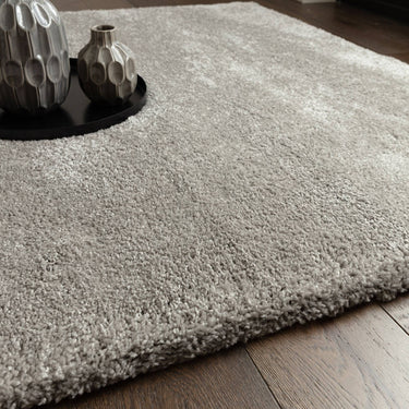 Asiatic London Atlas Thick Pile Silver Polypropylene Shaggy Textured Rug
