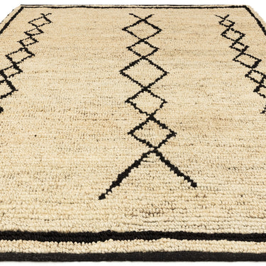 Souk Berber Natural Chunky Weaves Hand Woven Jute Rug in Beige Black