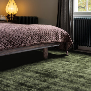 Blade Plain Silky Hand Woven Viscose Soft Shiny Rug Runner in Green