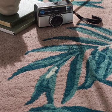 Tropical Green Leaves Hand Tufted Wool Rug in Blush Pink