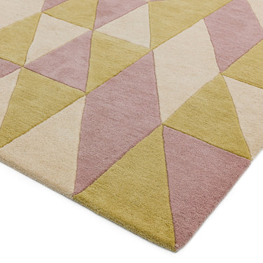 Reef Flag RF06 Geometric Pattern Hand Tufted Rug in Pink