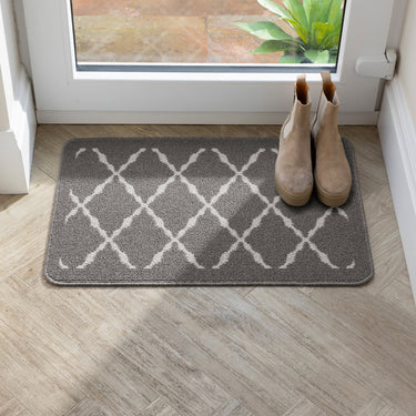 My Stain Resistant Arbor Silver Washable Non-Slip Polypropylene Geometric Hallway Runner Rug