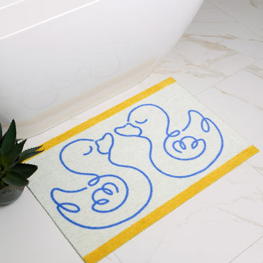 Dip and Drip Kids Bathroom Linear Ducks Washable Non-Slip Bordered Rug 50x75 cm