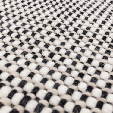 Avalon Modern Fringed Wool Hand Woven Flatweave Plain Rug in Monochrome Black