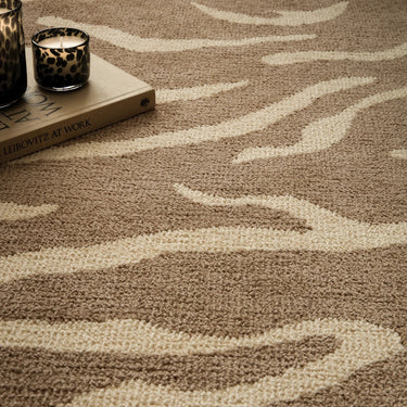 Tigra Wild Safari Animal Pattern Sand Beige Hand-Woven Hand-Carved Wool Cotton Rug