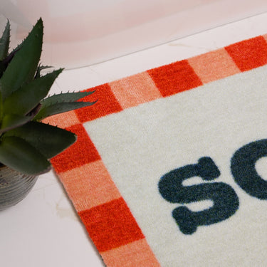 Dip and Drip Bathroom Bright Soak Border Washable Non-Slip Bordered Rug 50x75 cm