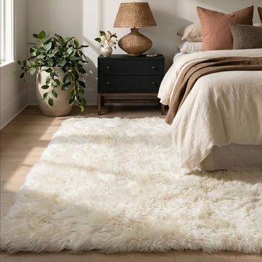 High Pile Fluffy Ivory Handmade Wool Sheepskin Textured Rug 160x230 cm