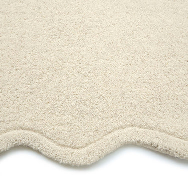 Origins Scalloped Border Elsie Tufted Cream Wool Bordered Hallway Runner Rug