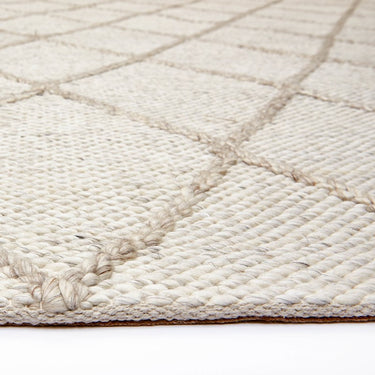 Katherine Carnaby Coast Diamond Wool and Viscose High Quality Hand Woven CD02 Cream Rug