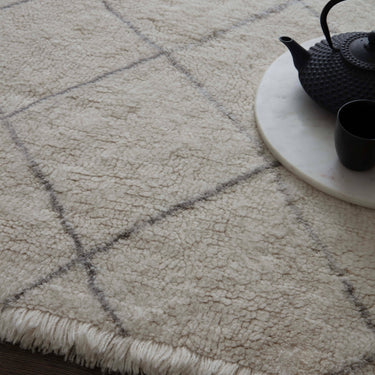Asiatic London Azera Rhombus Tribal Tufted Cream White Washable Wool Shaggy Berber Rug