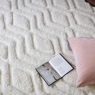 Asiatic London Harrison Off White Living Diamond Pattern Super Handmade Shaggy Geometric Rug