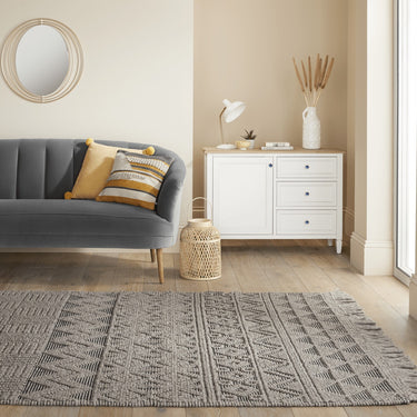 Anya ANR01 Rug Hand Made Wool Geometric Traditional Modern Bohomian Tribal Fringed  Rug in Grey Black