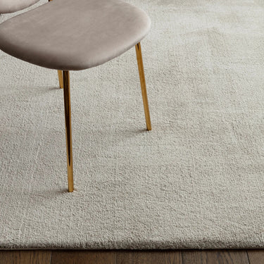 Asiatic London Como Ultra Soft Silky High Shine Velvety Silver Jute Shaggy Textured Rug