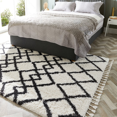 Origins Morocco Tribal Tasseled Ivory Polypropylene Shaggy Berber Moroccan Rug - Medium 120x170 cm (4'x5'6")
