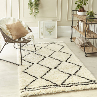 Origins Berber High Quality Soft Hand Made Shaggy Scandi Wool Rug in Cream Black