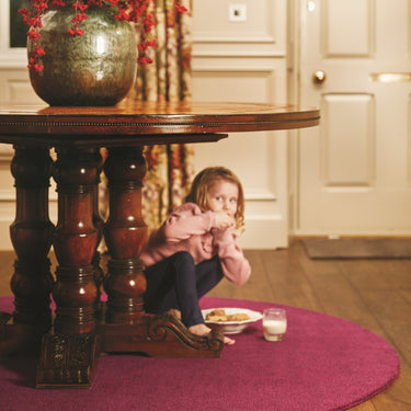 Origins Reef Modern Plain Quality Rug in Raspberry