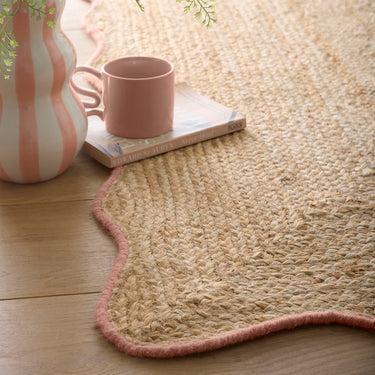 Origins Jute Natural Hand Made Stitched Scalloped Edge Peach Rug or Hallway Runner