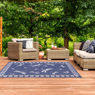 Dragonfly Garden Patio Picnic Travel Summer Breeze Indoor Outdoor Polypropylene Geometric Bordered Rug