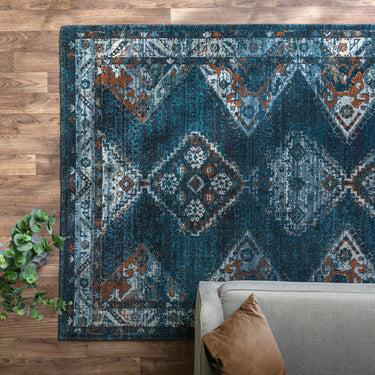 Zola Kian Traditional Persian Medallion Rug in Teal Blue