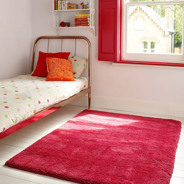 Lulu Soft Touch Plain Shaggy Rug in Sorbet Red