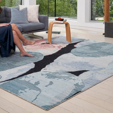 Silk Shadows Wool Hand Made Rug in Blush Pink by Nourison